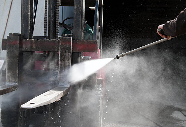 Professional Pressure Washing Services in Home Garden, CA